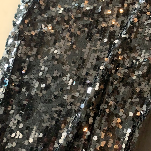 Full black sequin midi skirt with thigh slit - Picture 2 of 5